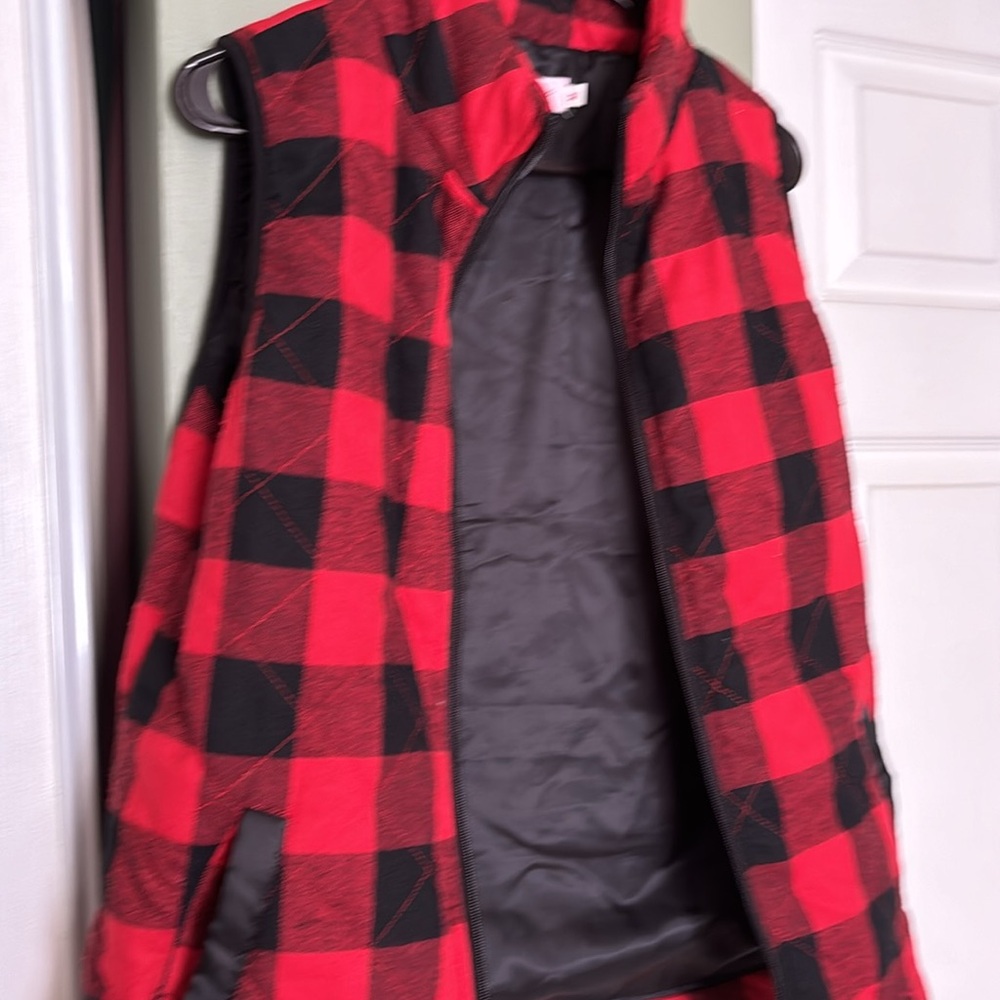Pink Lily Women’s Winter Plaid Vest, Great Condition! Size Medium - Picture 5 of 6